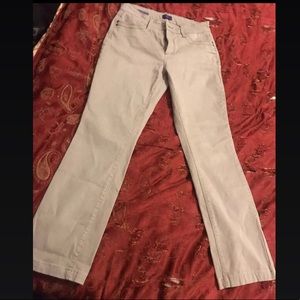 women’s khaki pants